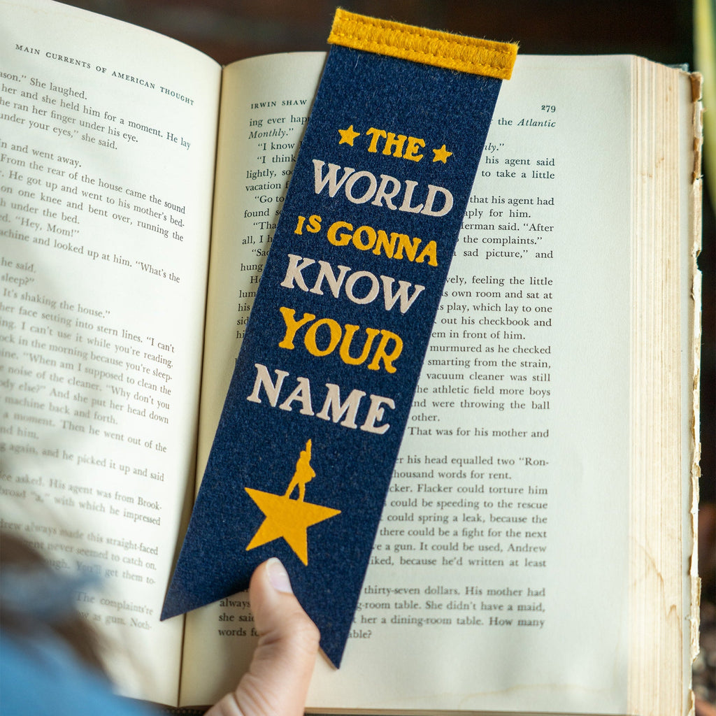 HMI OXFORD WORLD BOOKMARK