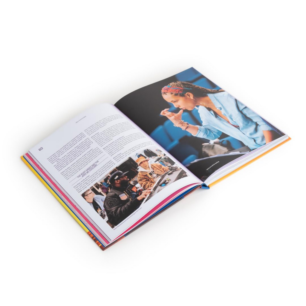 HELL'S KITCHEN: BEHIND THE DREAM BOOK